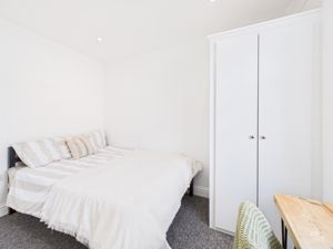 Photo 14- click for photo gallery